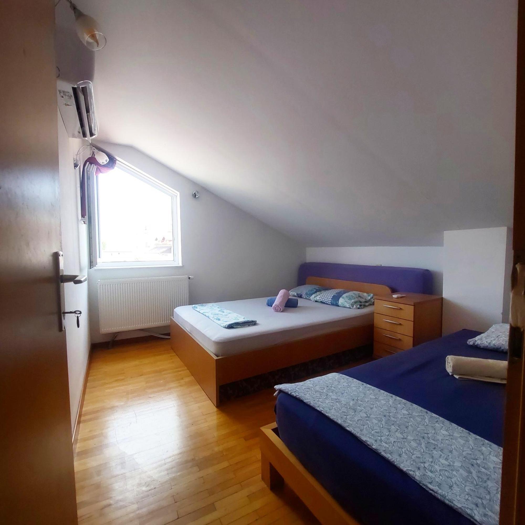 Golden Age Hostel Ochryda Zewnętrze zdjęcie